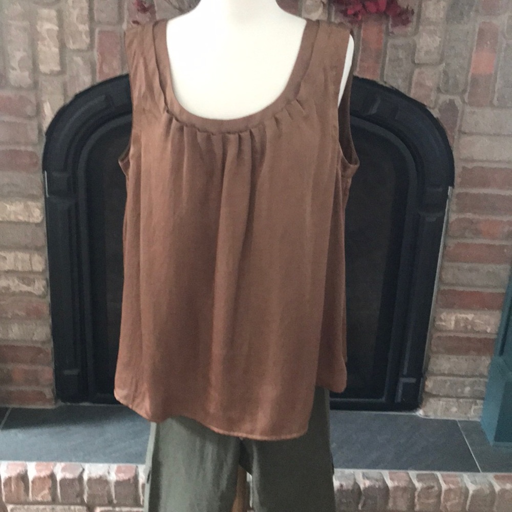 NWT TALBOTS POLYESTER SLEEVELESS TOP